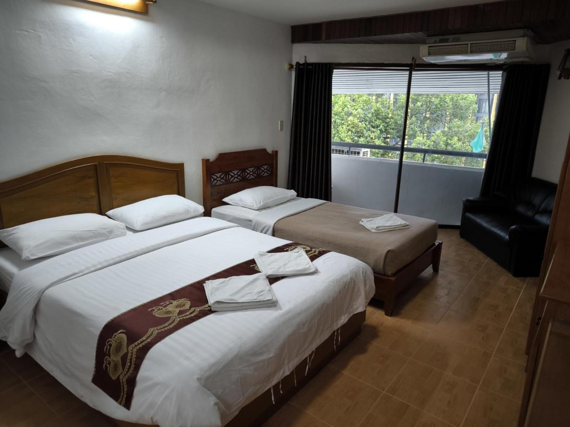 Arcadia Mansion Hotell Pattaya Exteriör bild